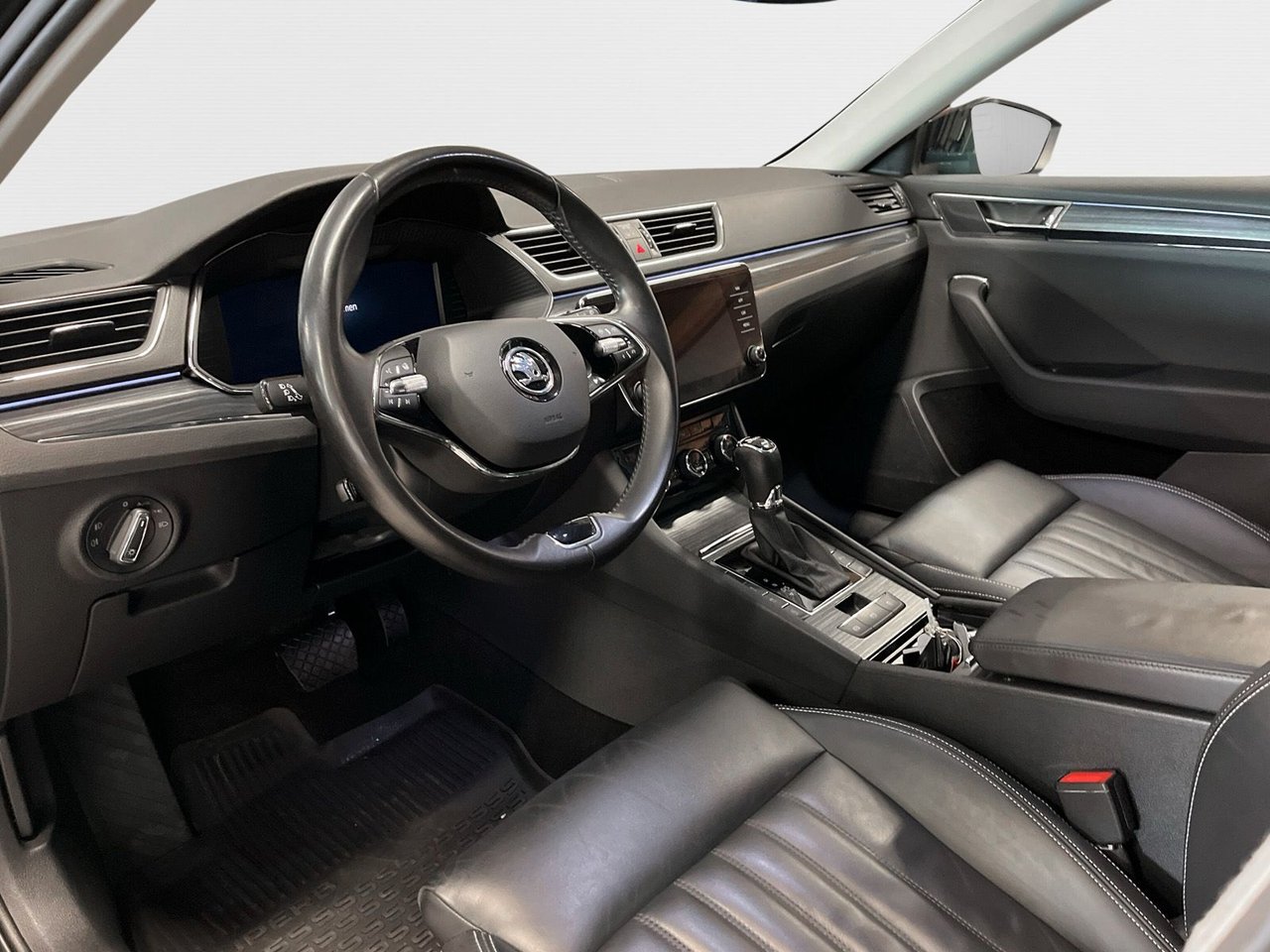 Škoda Superb Stasjonsvogn 2.0 TDI 4x4 DSG sekvensiell, 7-trinn, 200hk, 2022