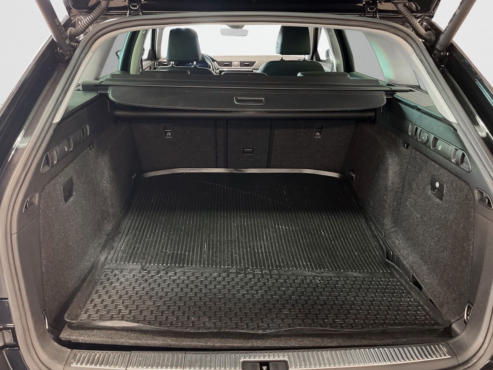 Škoda Superb Stasjonsvogn 2.0 TDI 4x4 DSG sekvensiell, 7-trinn, 200hk, 2022