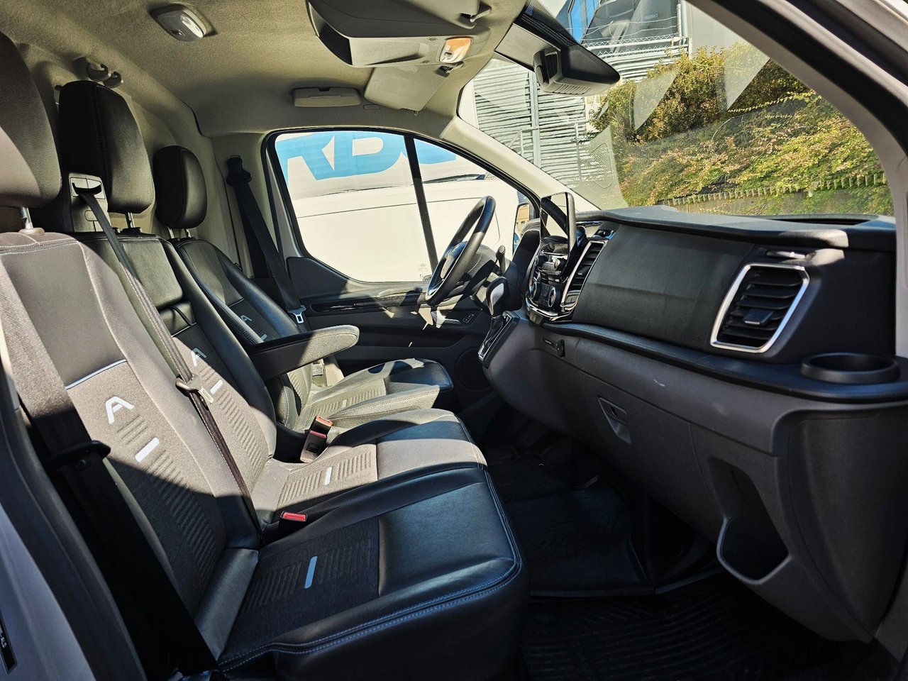 Ford Transit Custom 300 2.0 EcoBlue SelectShift, 6-trinn, 170hk, 2023