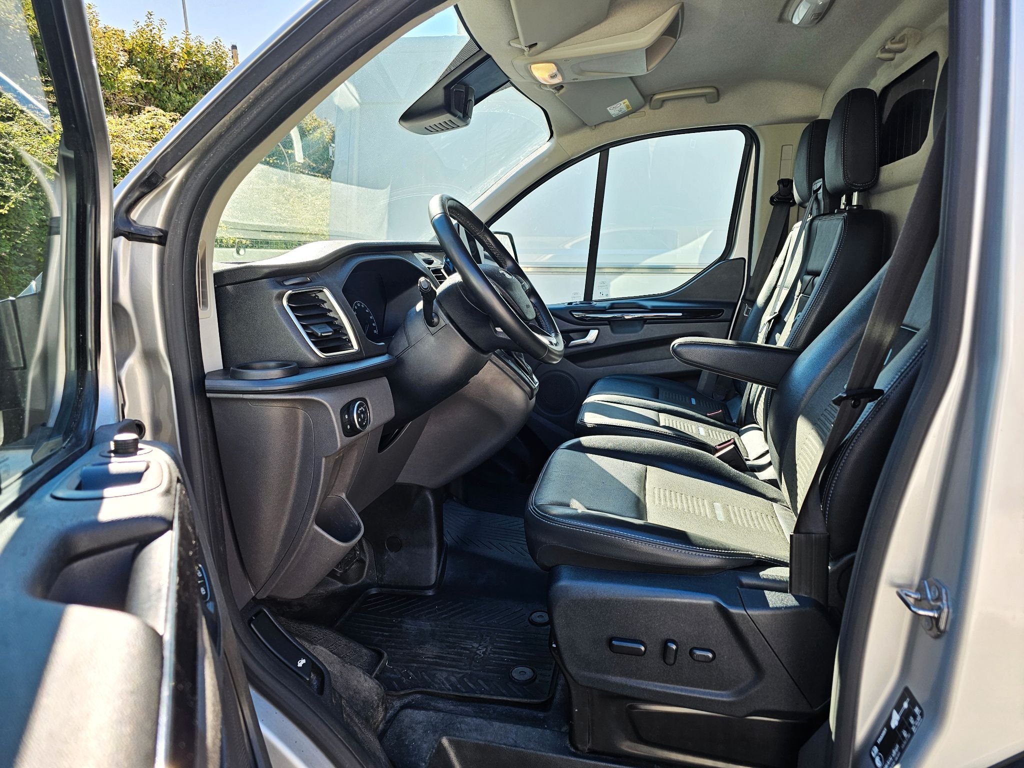 Ford Transit Custom 300 2.0 EcoBlue SelectShift, 6-trinn, 170hk, 2023