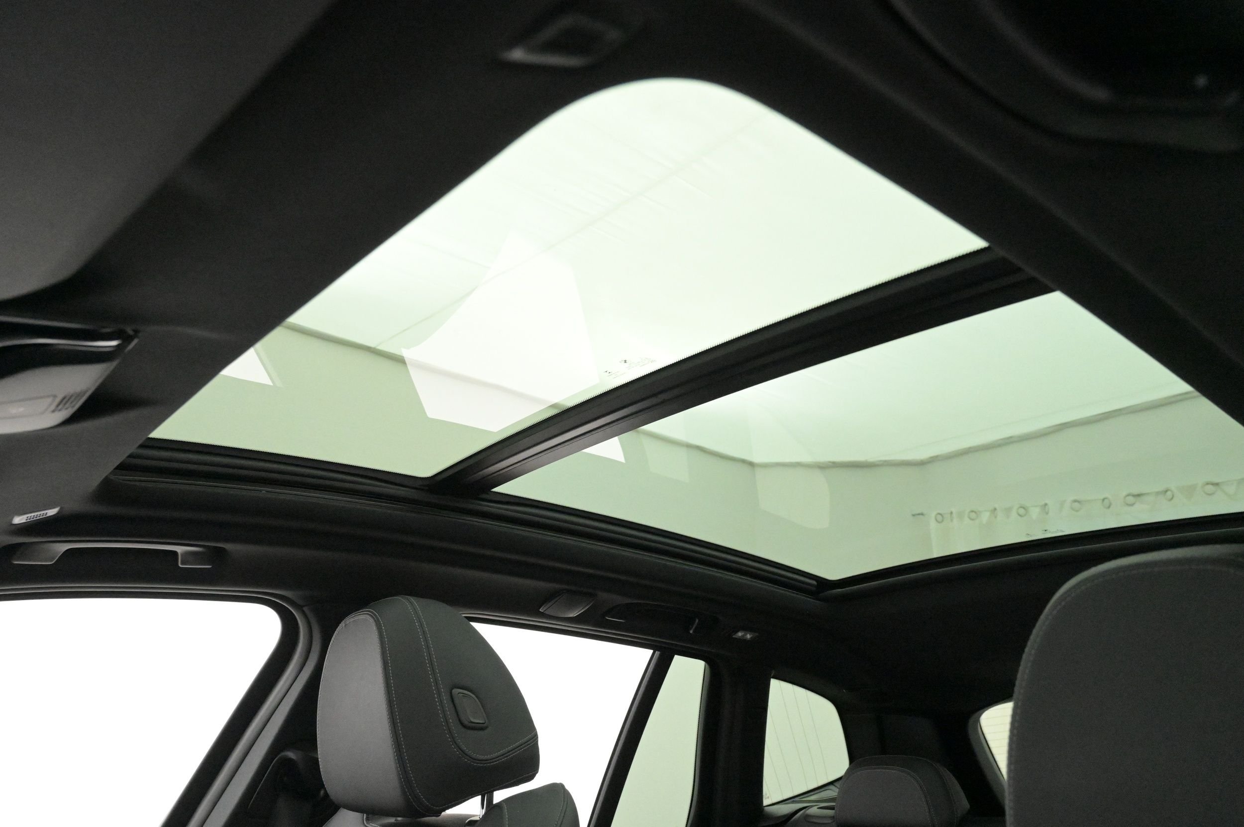 BMW iX3, 286hk, 2023