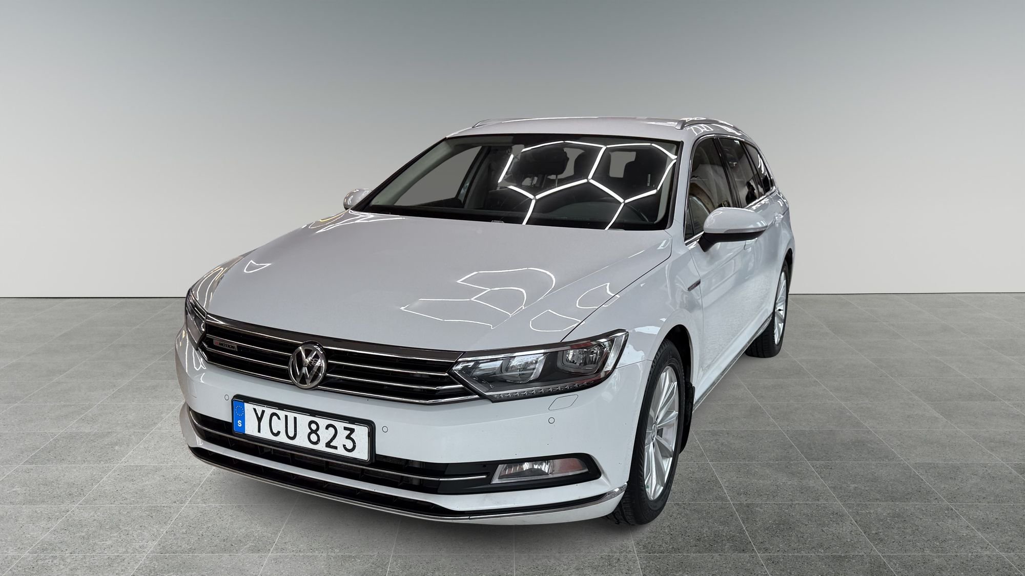 Volkswagen Passat Sportscombi 2.0 TDI DPF SCR BMT 4Motion DSG Sekventiell, 190hk, 2016