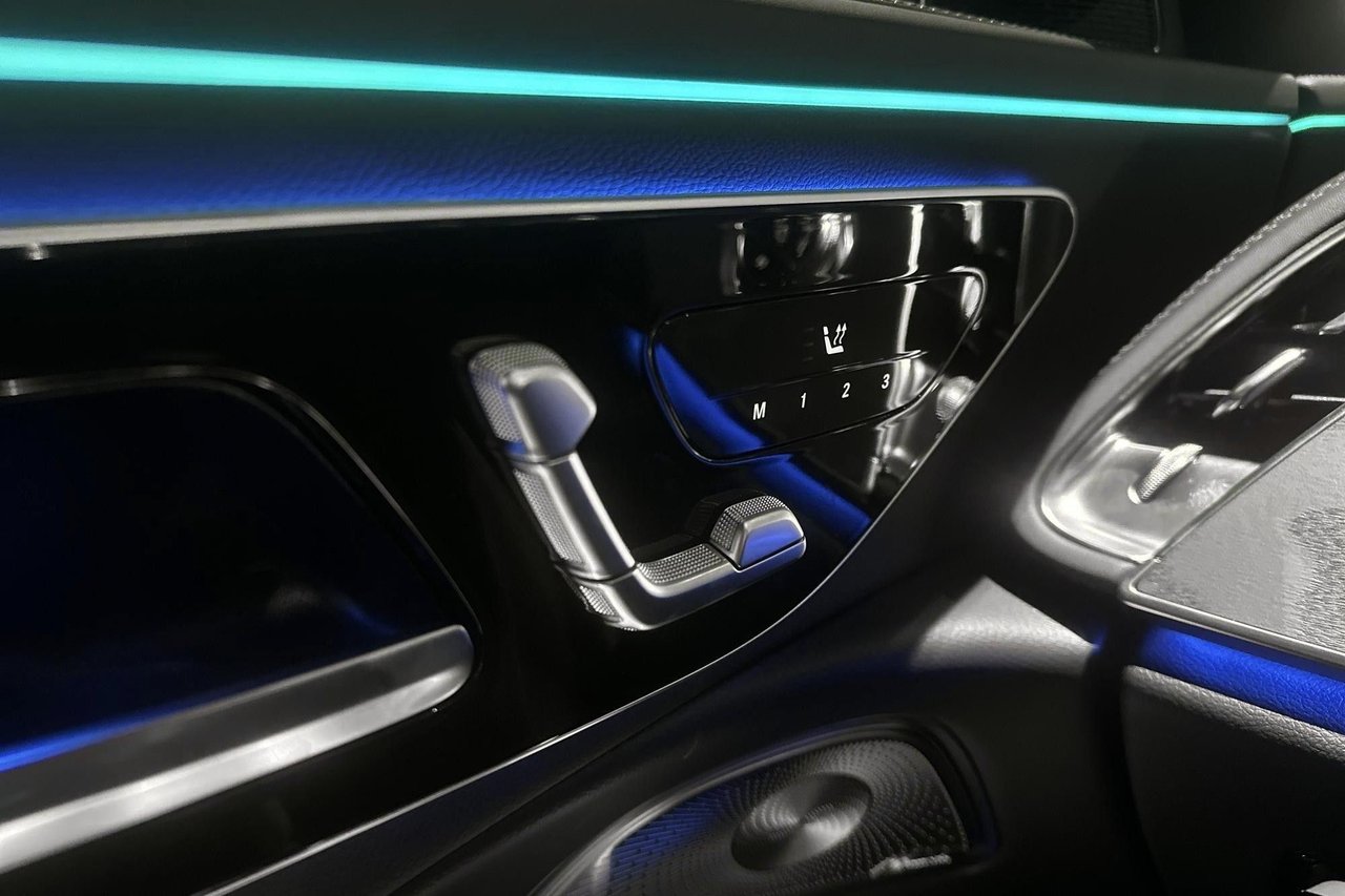 Mercedes-Benz E 300 d e 4MATIC 9G-Tronic, 313hp, 2026