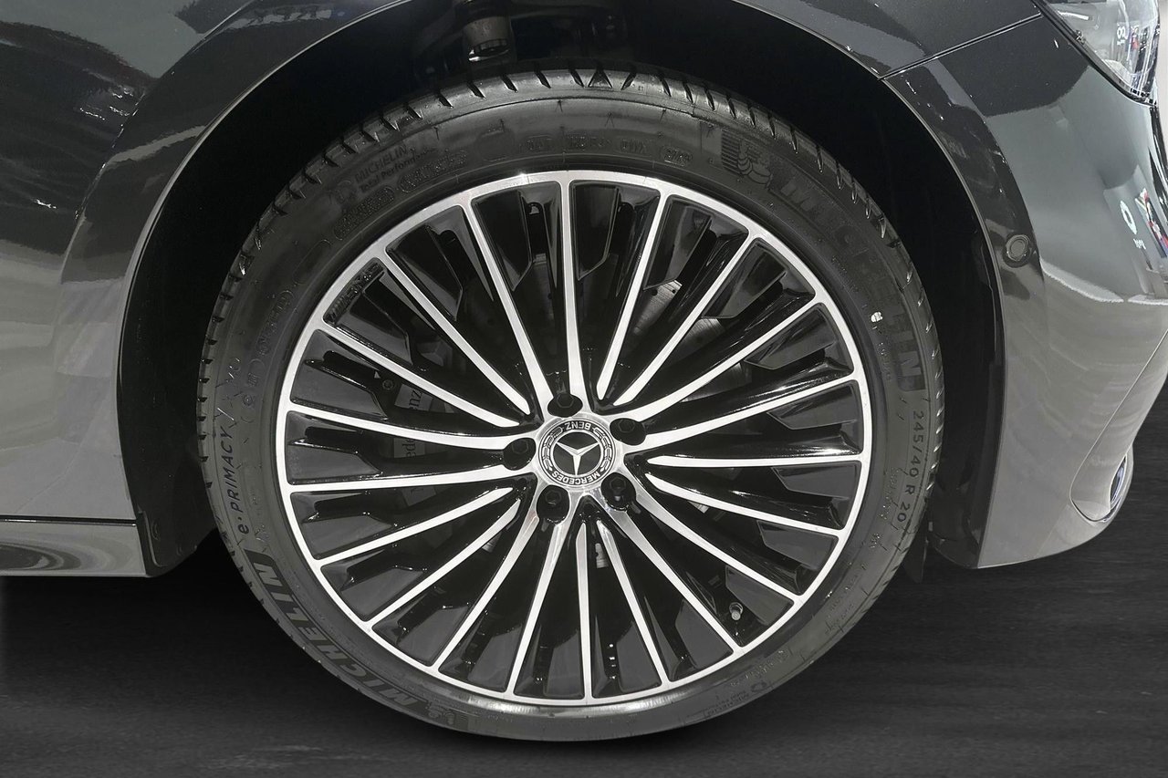 Mercedes-Benz E 300 d e 4MATIC 9G-Tronic, 313hp, 2026