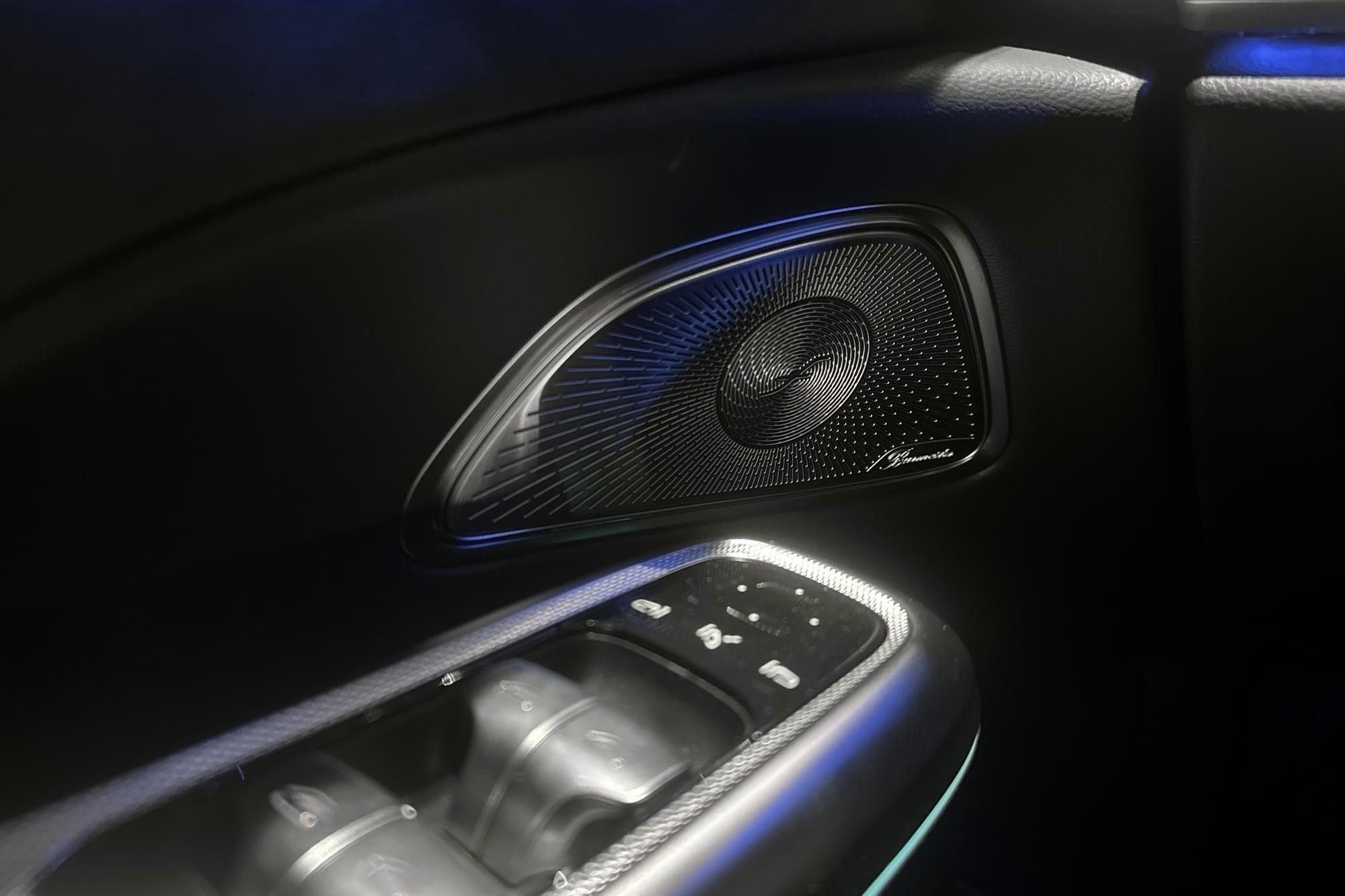 Mercedes-Benz E 300 d e 4MATIC 9G-Tronic, 313hp, 2026