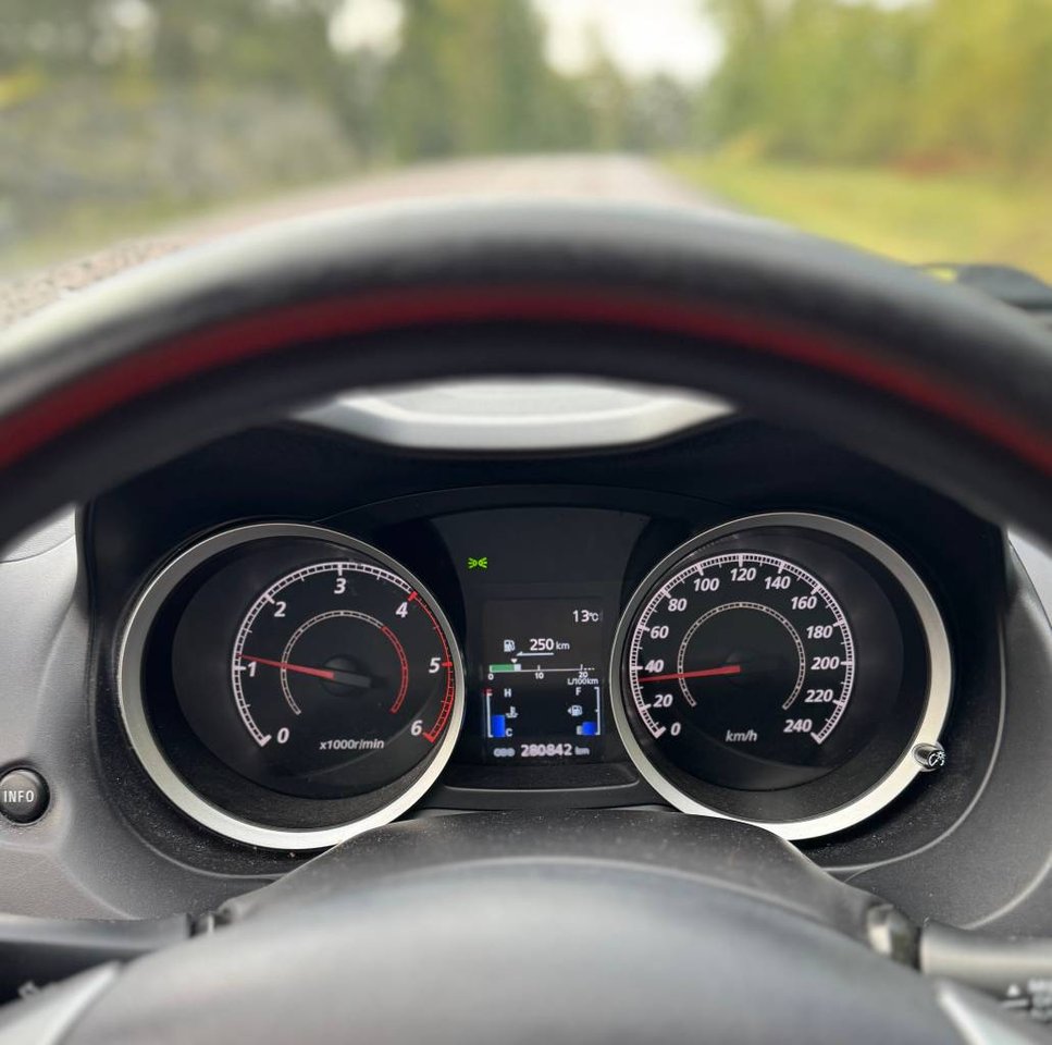 Mitsubishi Lancer Sportback 1.8 Di-D ClearTec Manual, 116hp, 2012