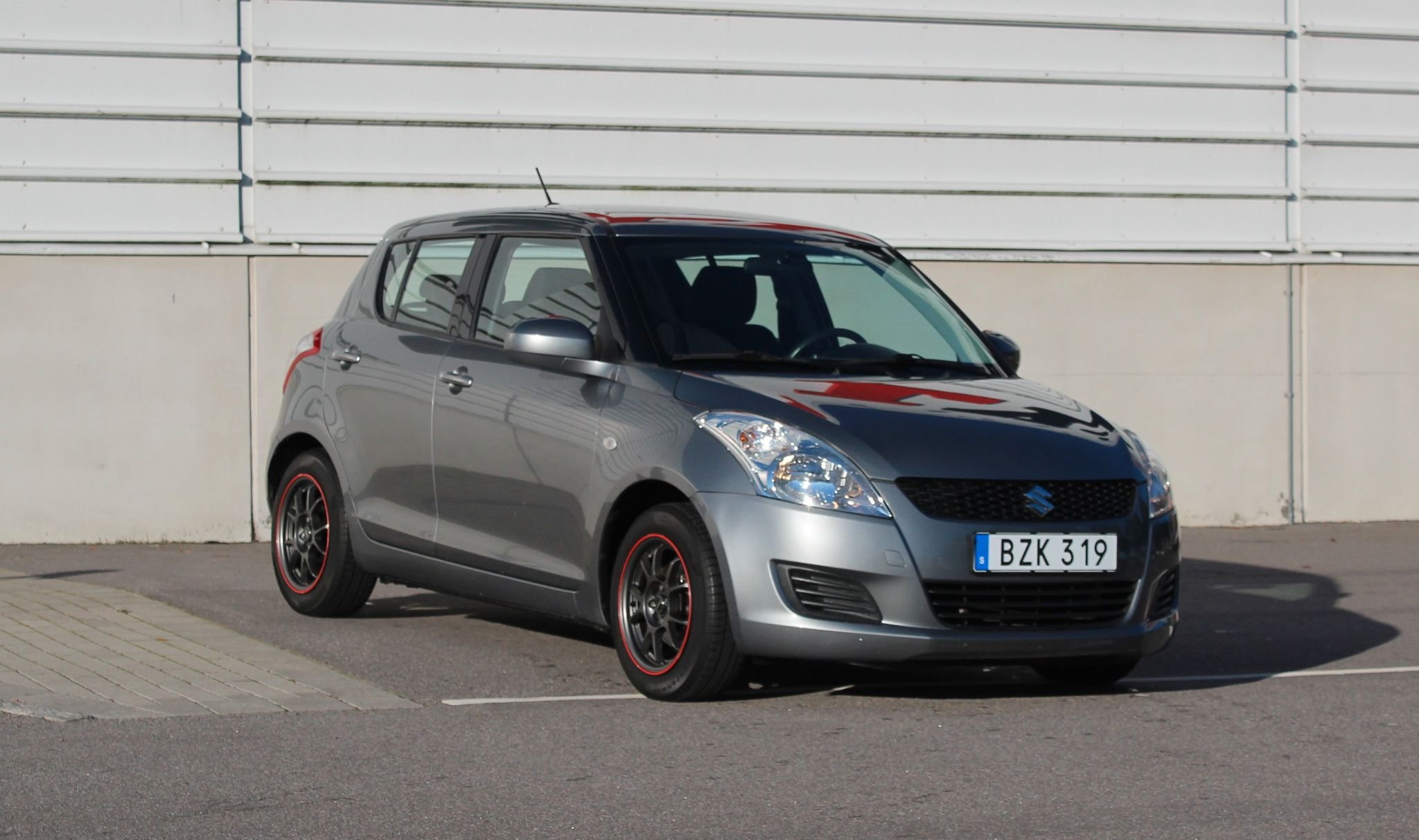 Suzuki Swift 5-door 1.2 VVT Manual, 94hp, 2011
