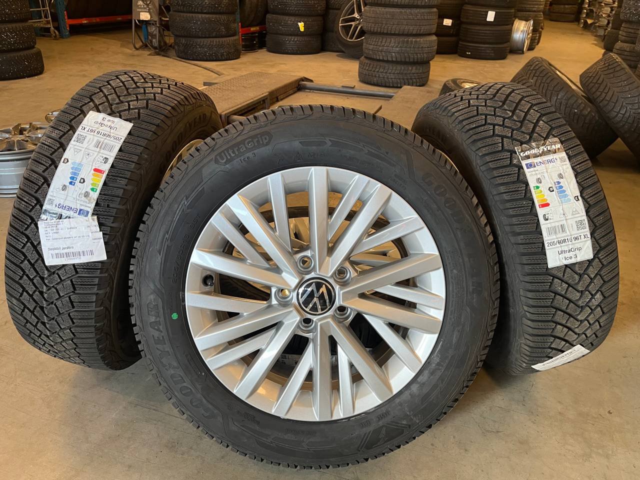 VW Golf, Passat, Caddy, T-Roc...