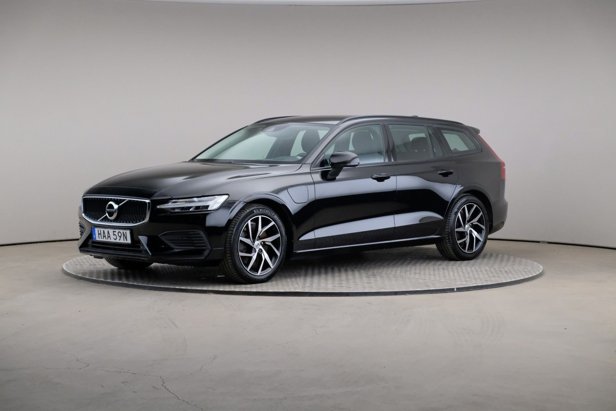 Volvo V60 Recharge T6 AWD Geartronic, 340hp, 2020