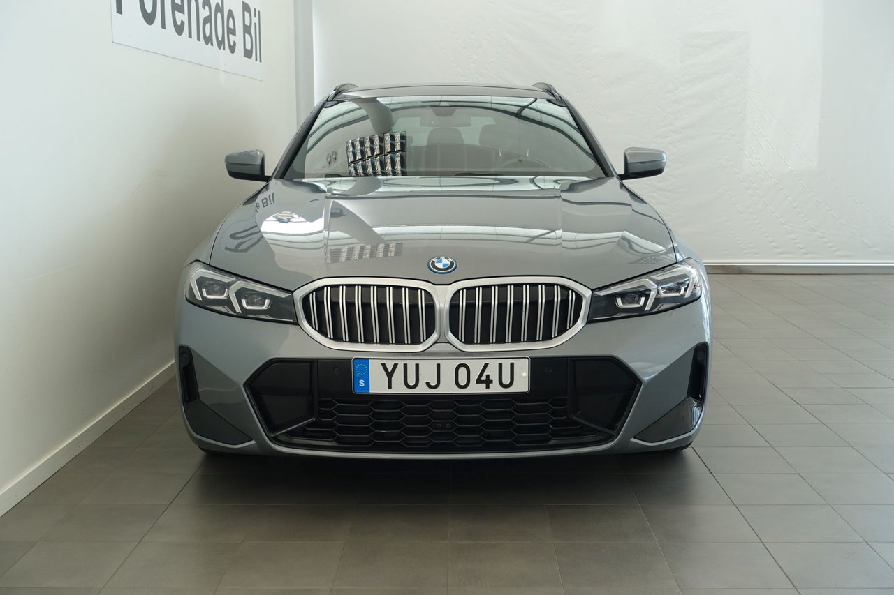 BMW 330e Touring Steptronic, 292hp, 2025