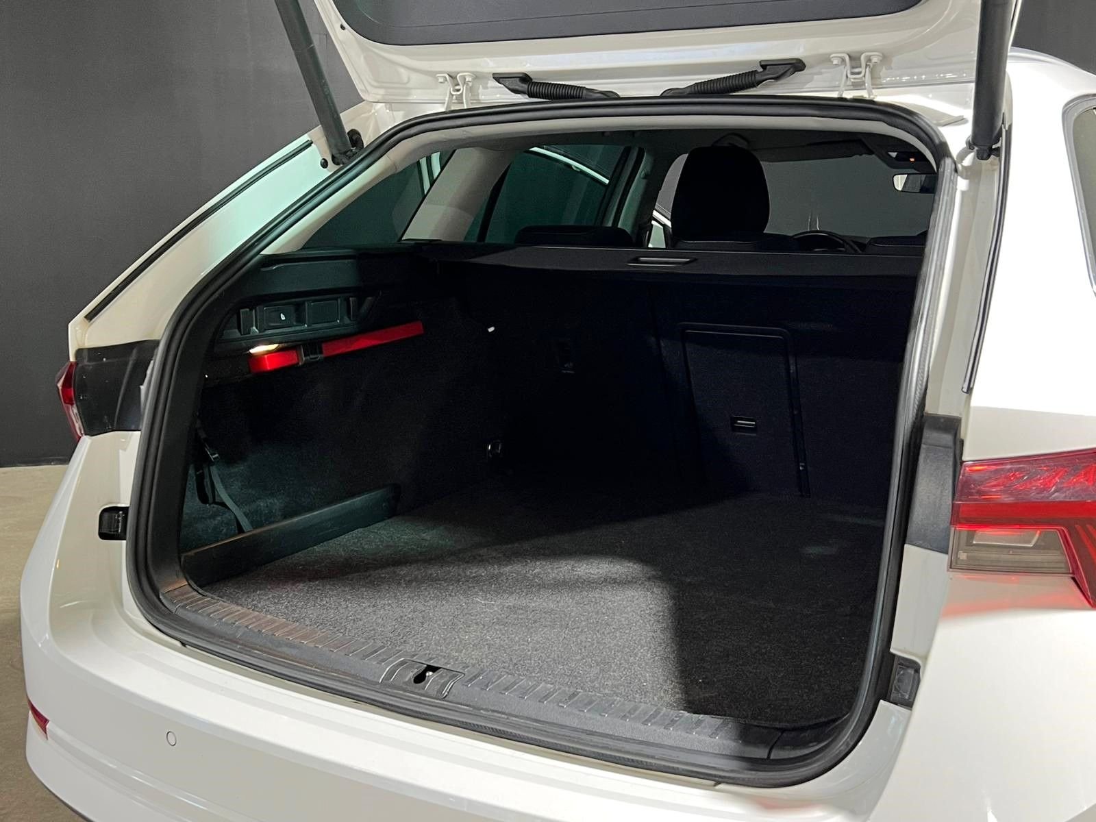 Škoda Octavia Kombi 1.5 TSI G-Tec DSG Sekventiell, 130hk, 2021