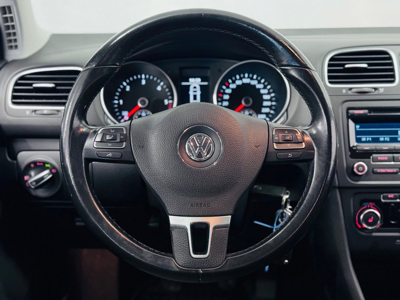 Volkswagen Golf 5-door 1.6 TDI DPF BMT Manual, 105hp, 2013
