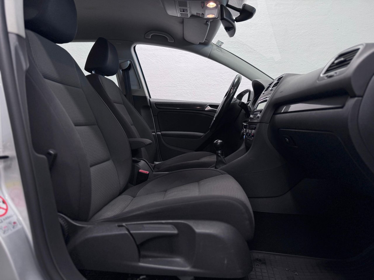 Volkswagen Golf 5-door 1.6 TDI DPF BMT Manual, 105hp, 2013