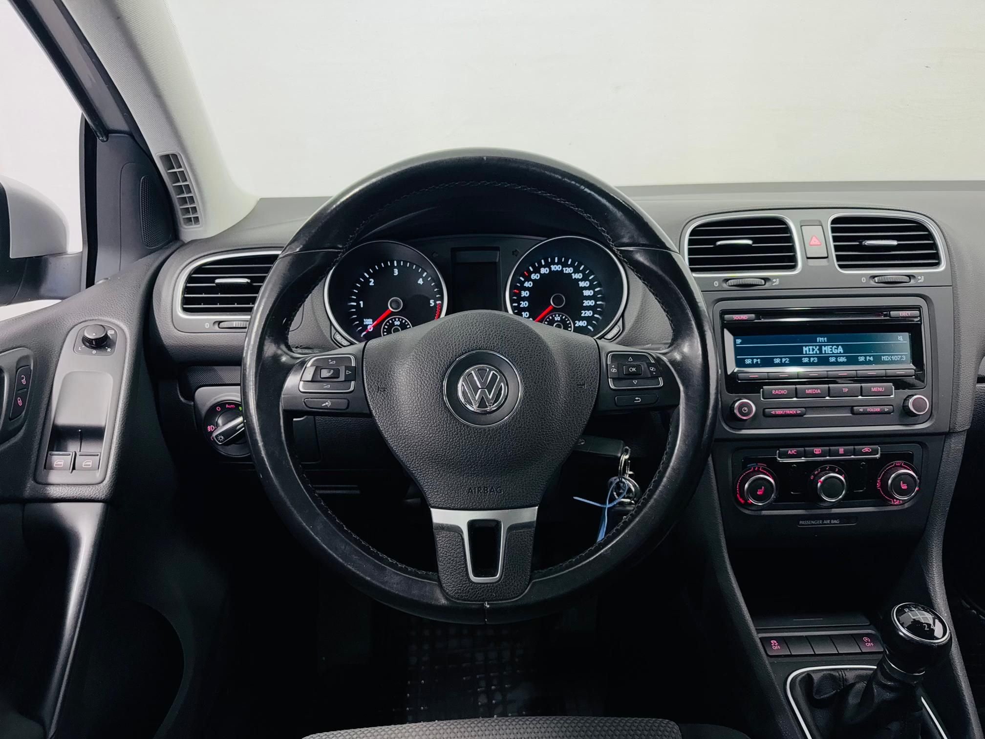 Volkswagen Golf 5-door 1.6 TDI DPF BMT Manual, 105hp, 2013