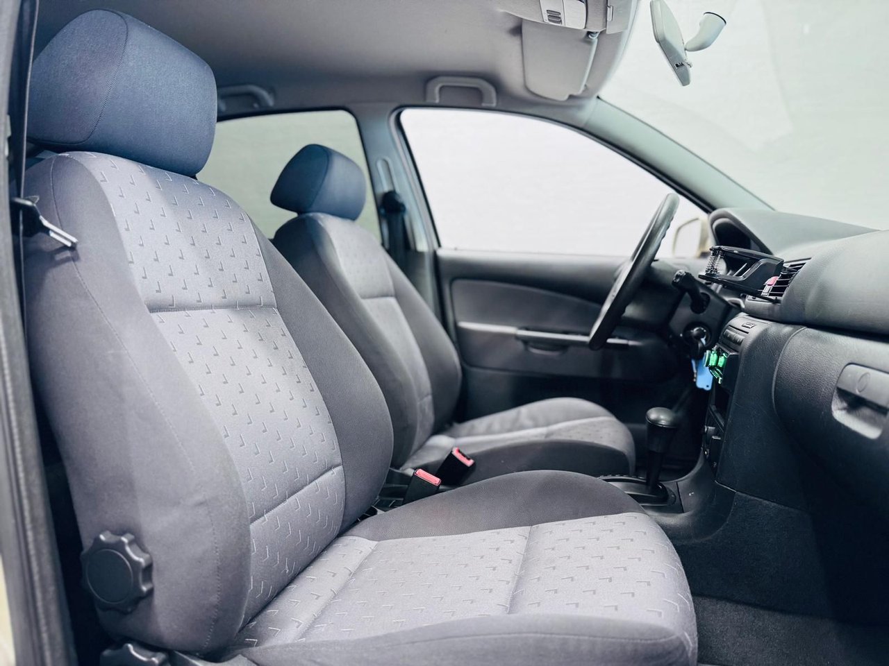 Škoda Octavia Tour 1.6 MPI Automatic, 4-trinn, 102ps, 2004