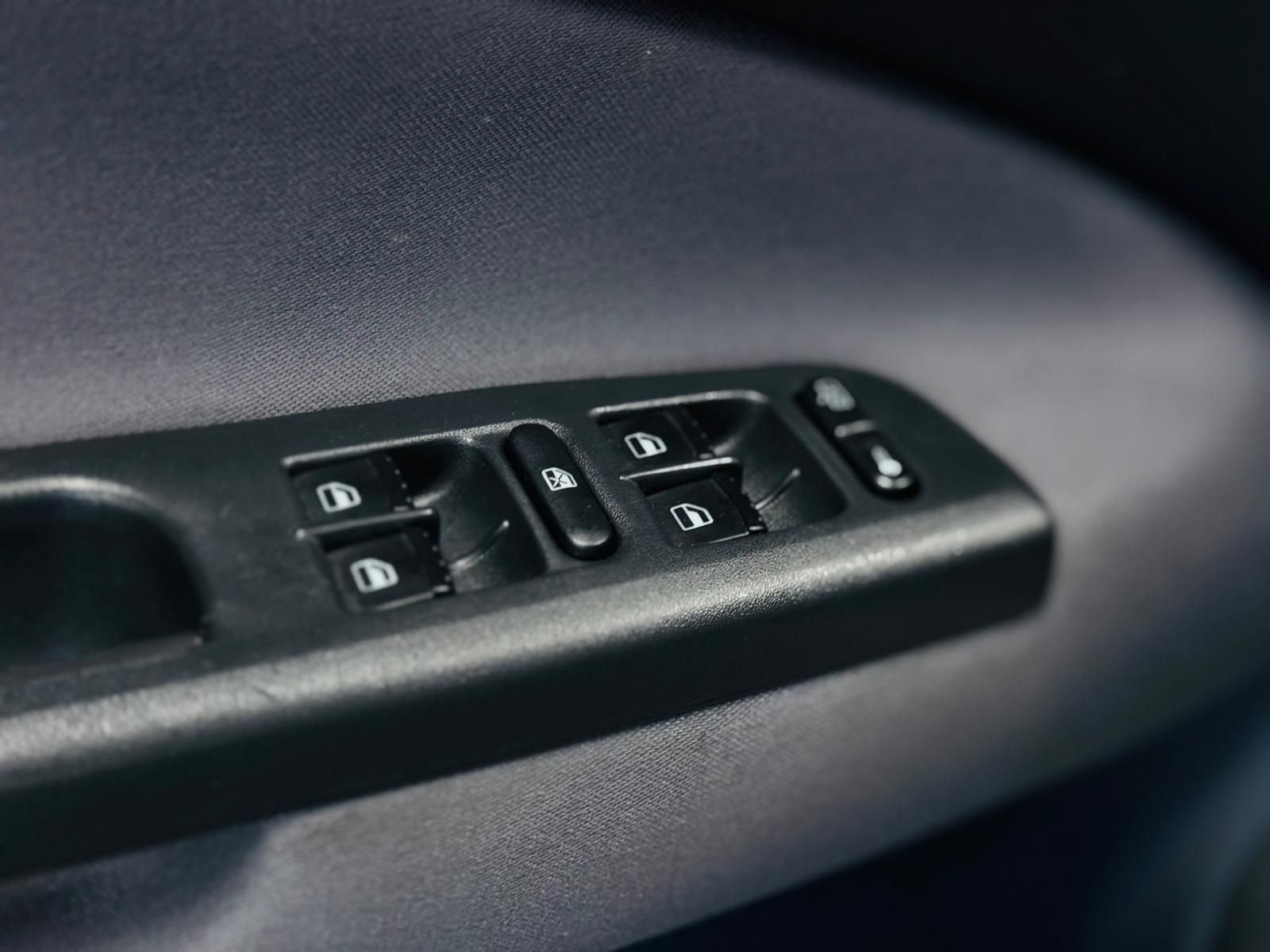 Škoda Octavia Tour 1.6 MPI Automatic, 4-trinn, 102ps, 2004