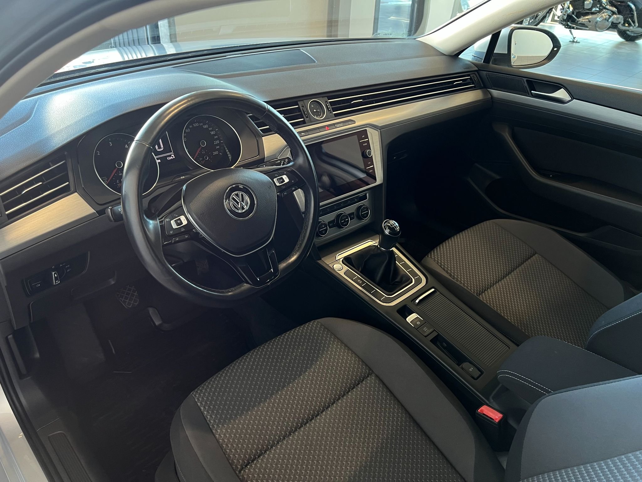 Volkswagen Passat Sportscombi 1.6 TDI DPF SCR BlueMotion Manuell, 120hk, 2018