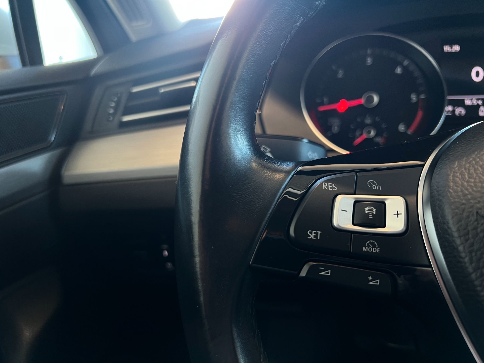 Volkswagen Passat Sportscombi 1.6 TDI DPF SCR BlueMotion Manuell, 120hk, 2018