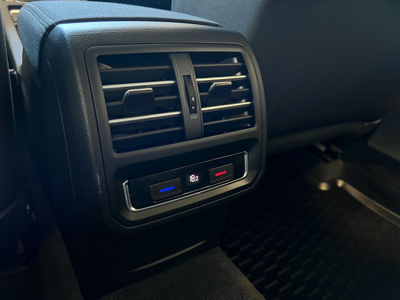 Volkswagen Passat Sportscombi 1.6 TDI DPF SCR BlueMotion Manuell, 120hk, 2018