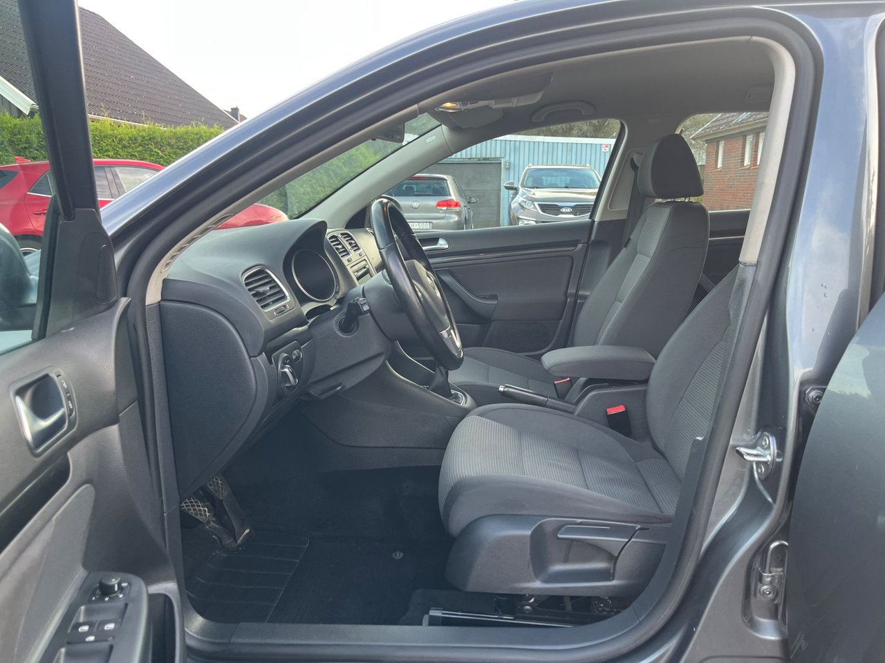 Volkswagen Golf Stasjonsvogn 1.6 MultiFuel Manuell, 5-trinn, 102ps, 2010