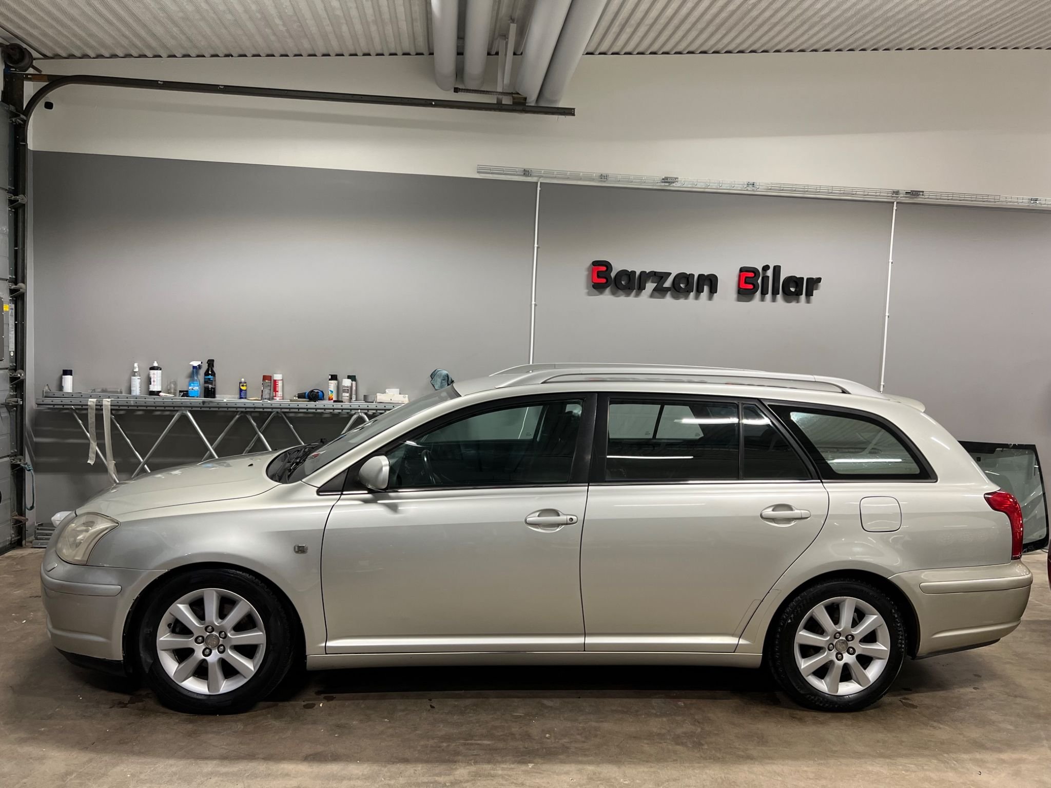 Toyota Avensis Kombi 2.0 D-4 VVT-i Automatisk, 147hk, 2005