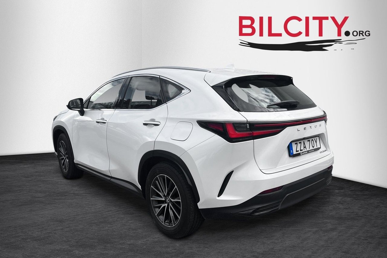 Lexus NX 350h E-CVT, 242hk, 2023