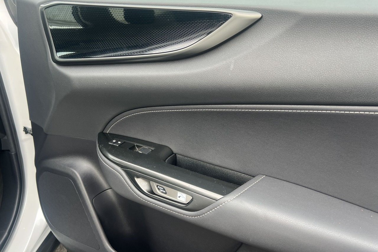 Lexus NX 350h E-CVT, 242hk, 2023