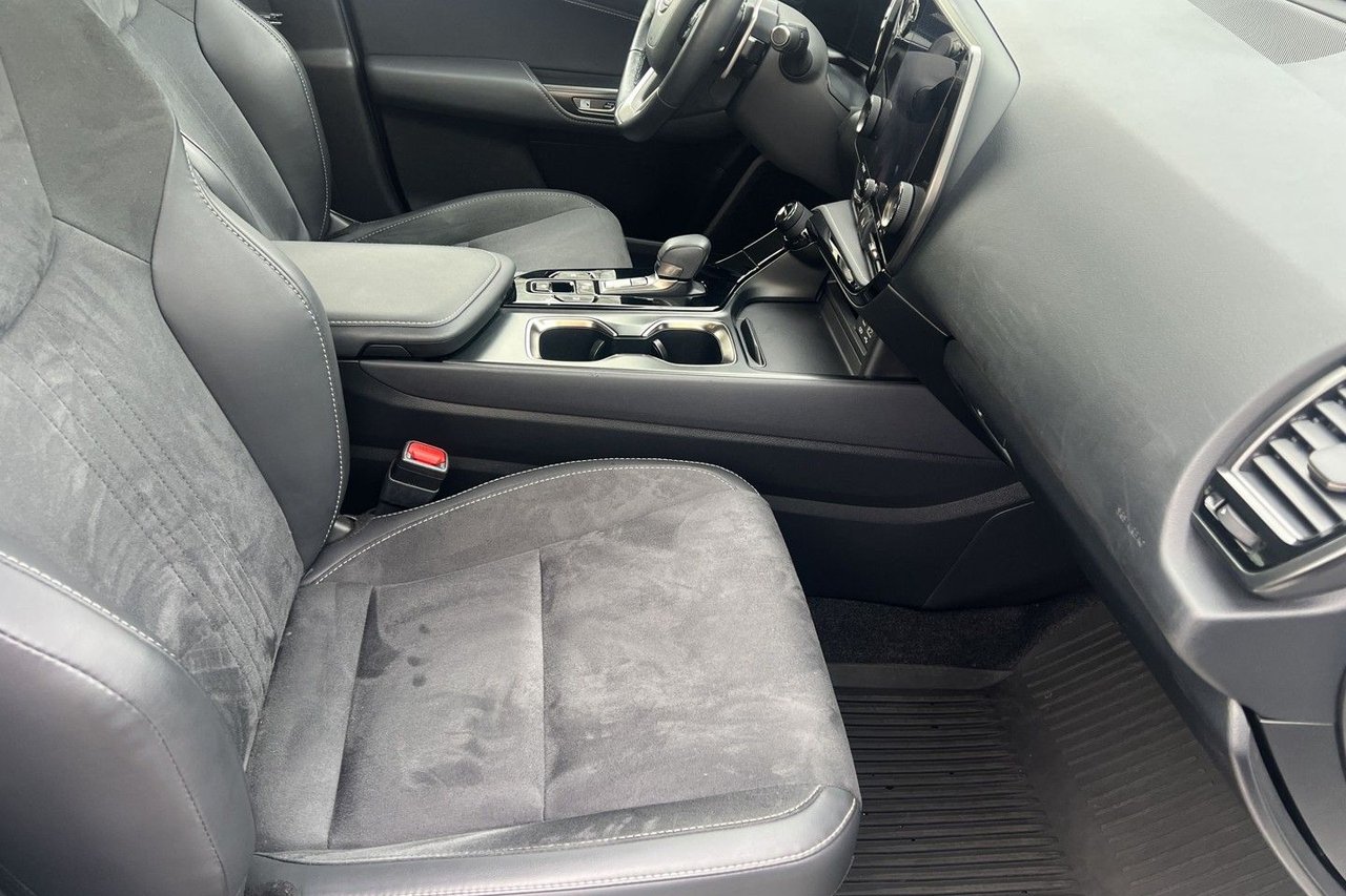 Lexus NX 350h E-CVT, 242hk, 2023