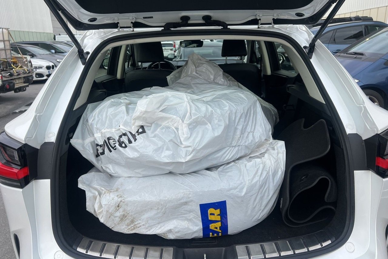 Lexus NX 350h E-CVT, 242hk, 2023