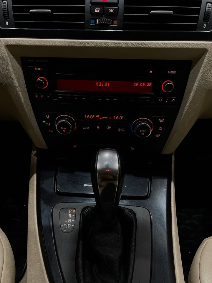 BMW 320i Coupé Automatic, 170hp, 2009