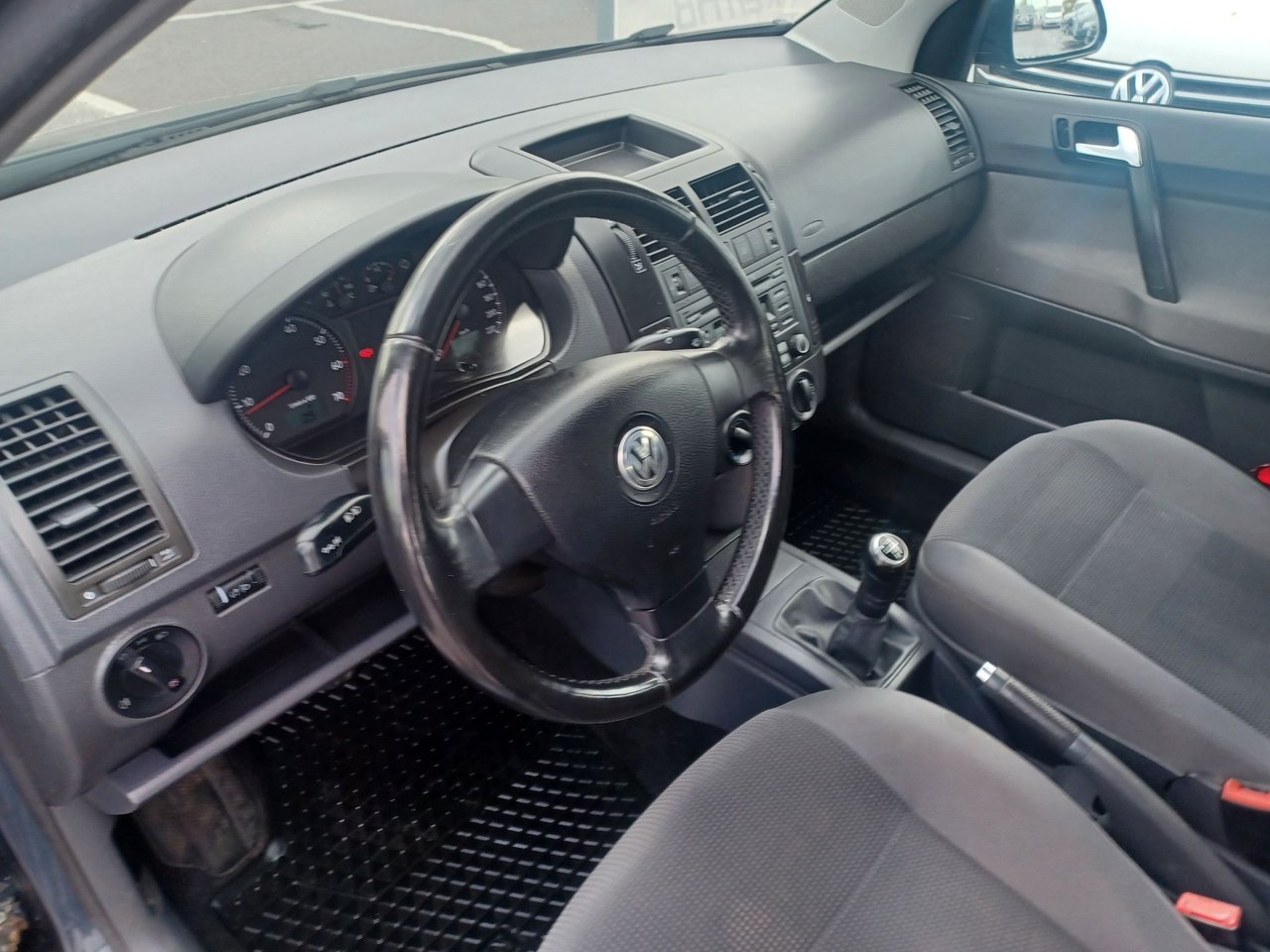 Volkswagen Polo 5-door 1.4 Manual, 80hp, 2008