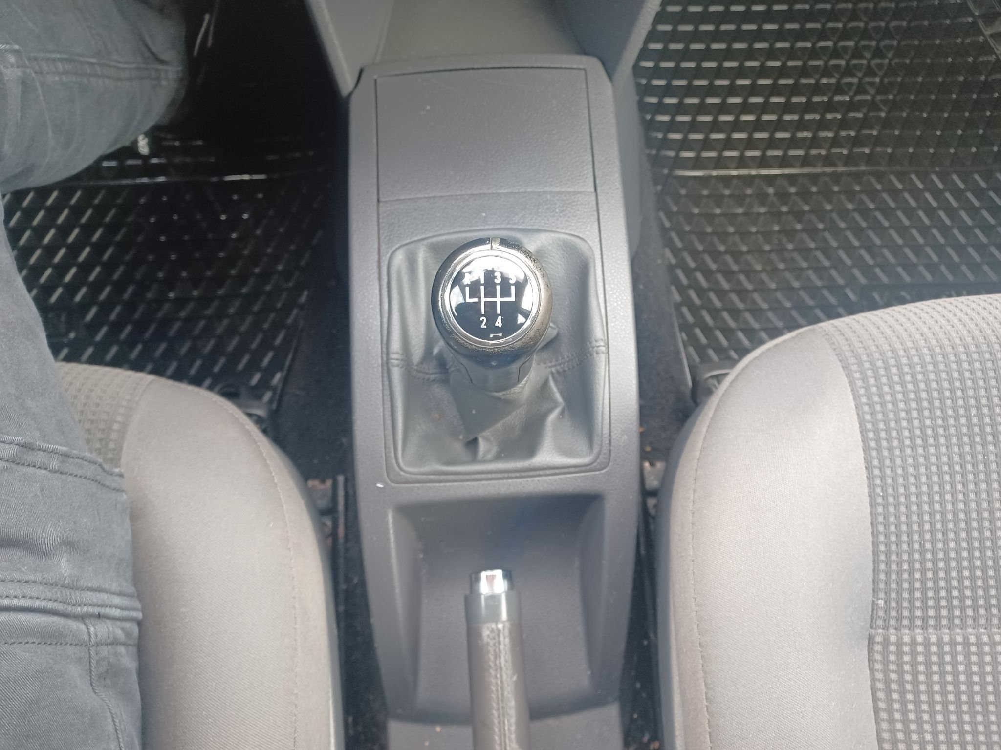 Volkswagen Polo 5-door 1.4 Manual, 80hp, 2008