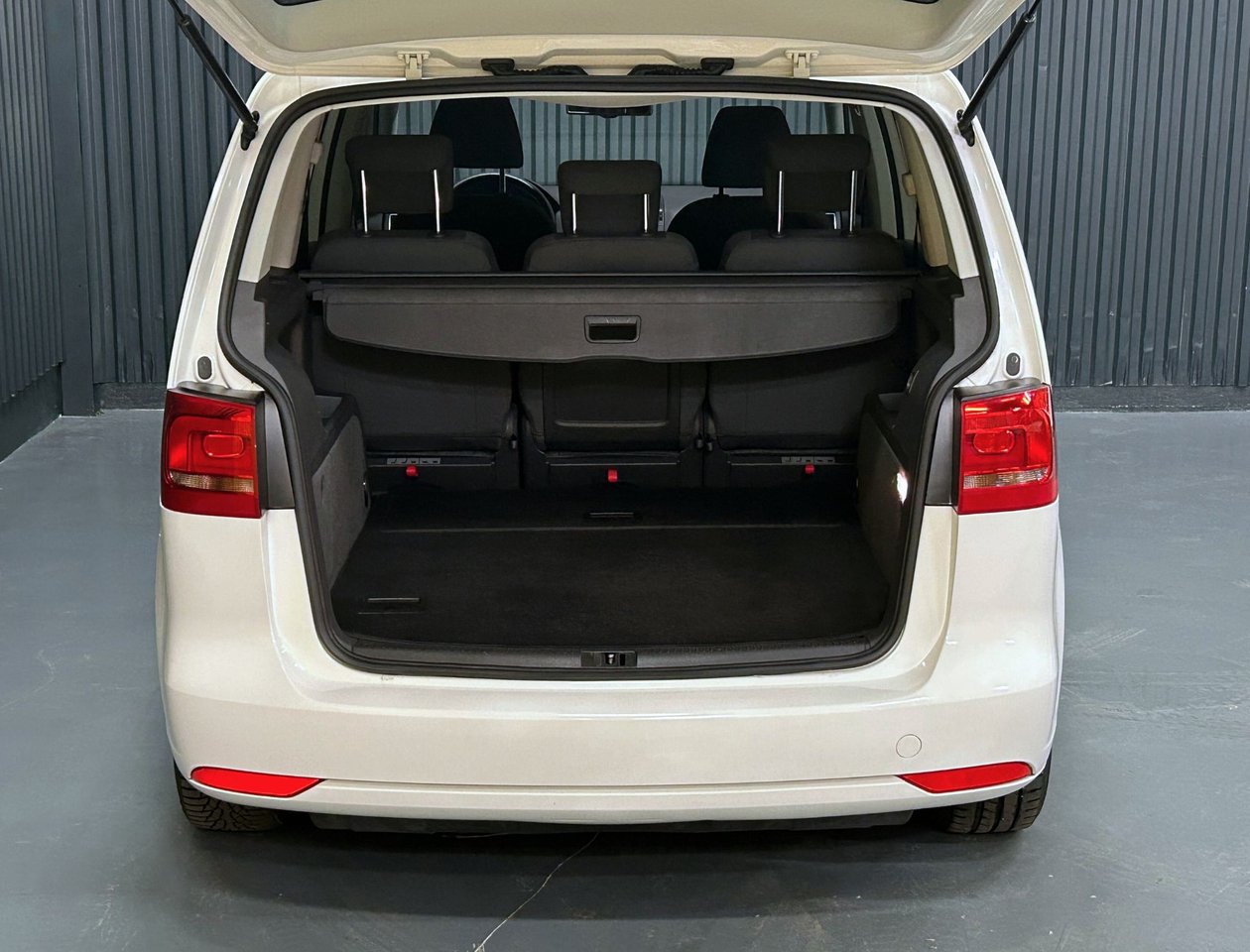 Volkswagen Touran 5-seater 1.4 TGI EcoFuel DSG Sequential, 150hp, 2012