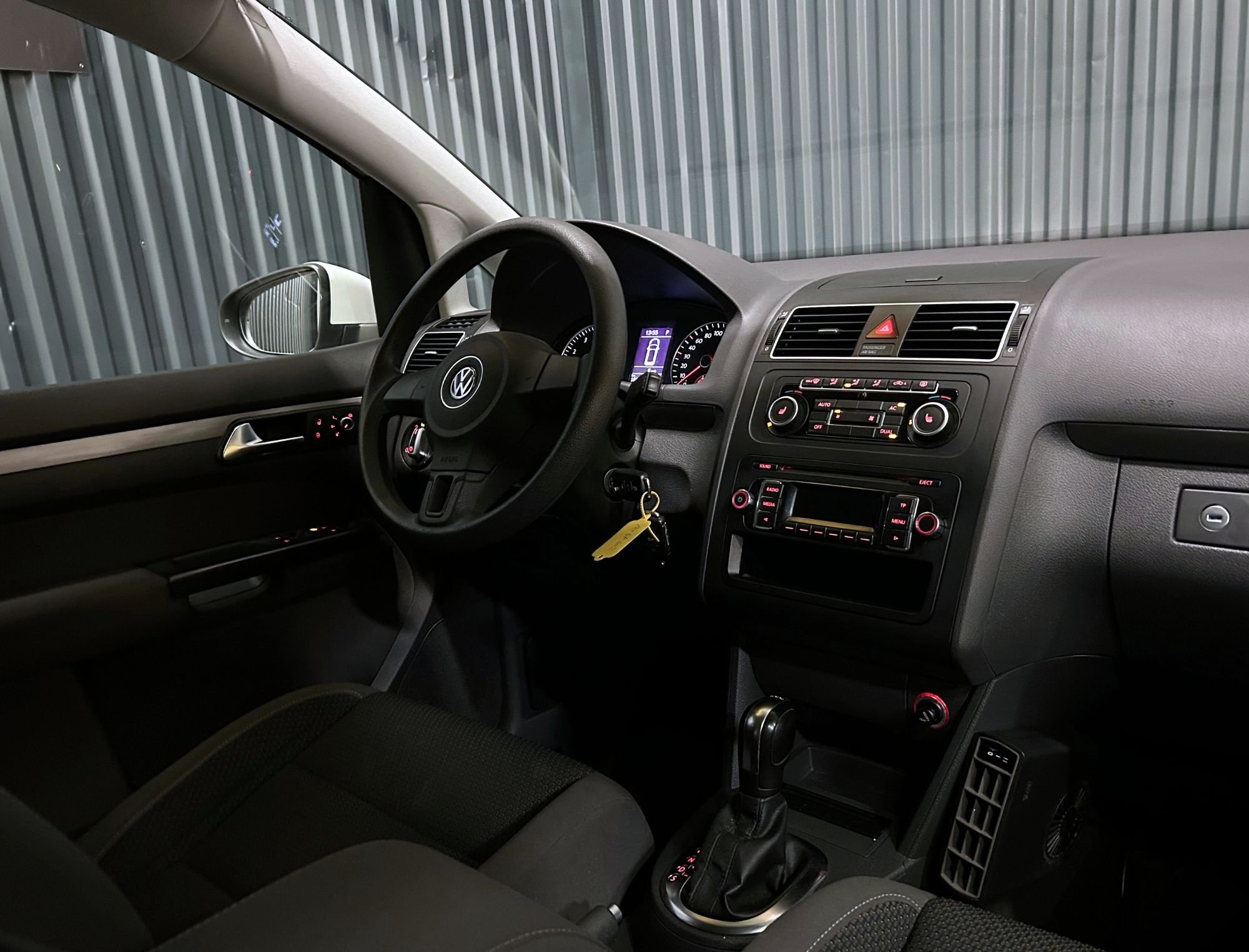 Volkswagen Touran 5-seater 1.4 TGI EcoFuel DSG Sequential, 150hp, 2012