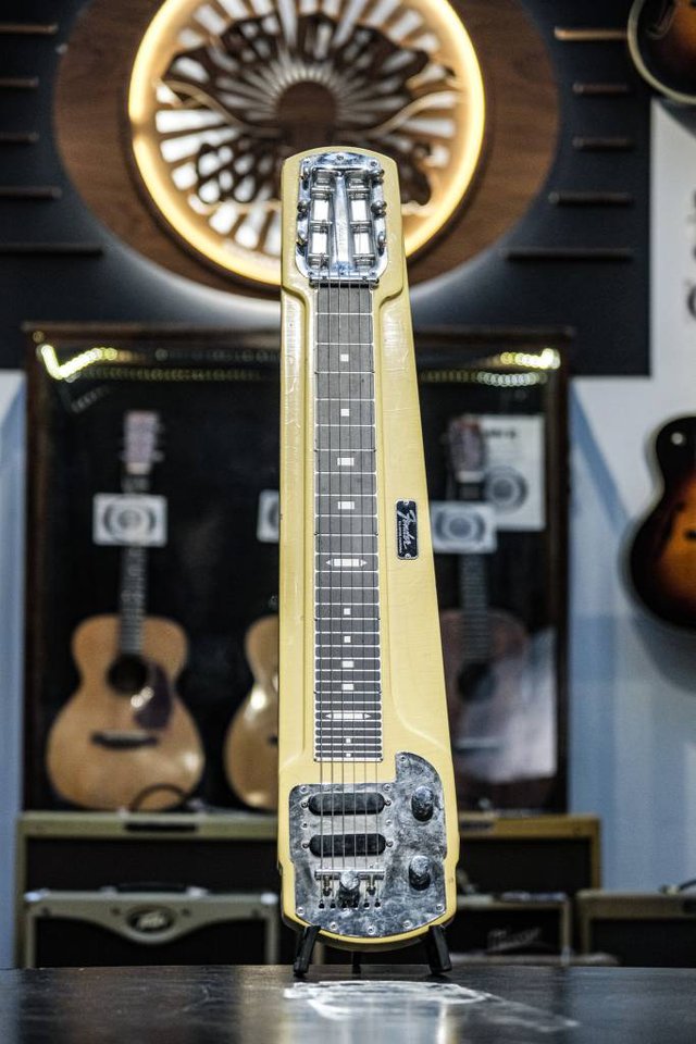 1960s Fender Deluxe Six 6-Str...