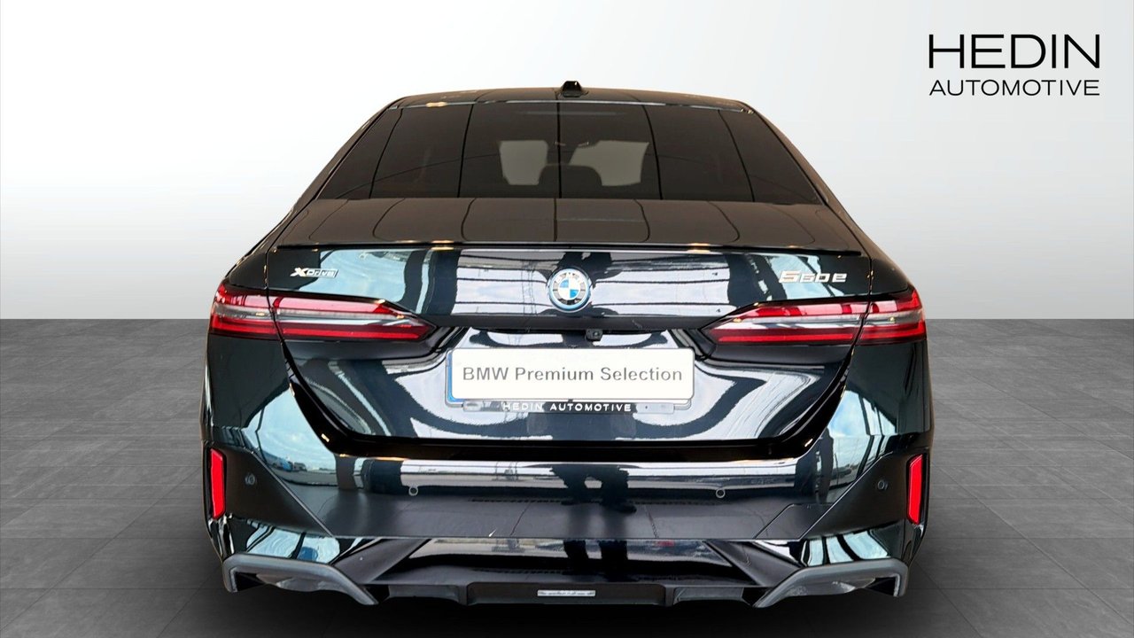BMW 550e xDrive Sedan Steptronic, 8-trinn, 490ps, 2024