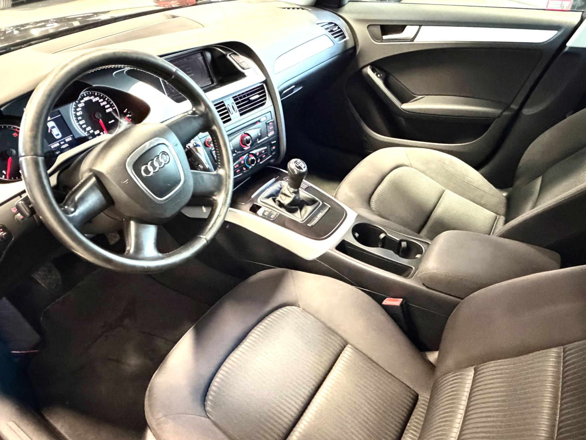 Audi A4 Sedan 2.0 TDI DPF Manuell, 143hk, 2009