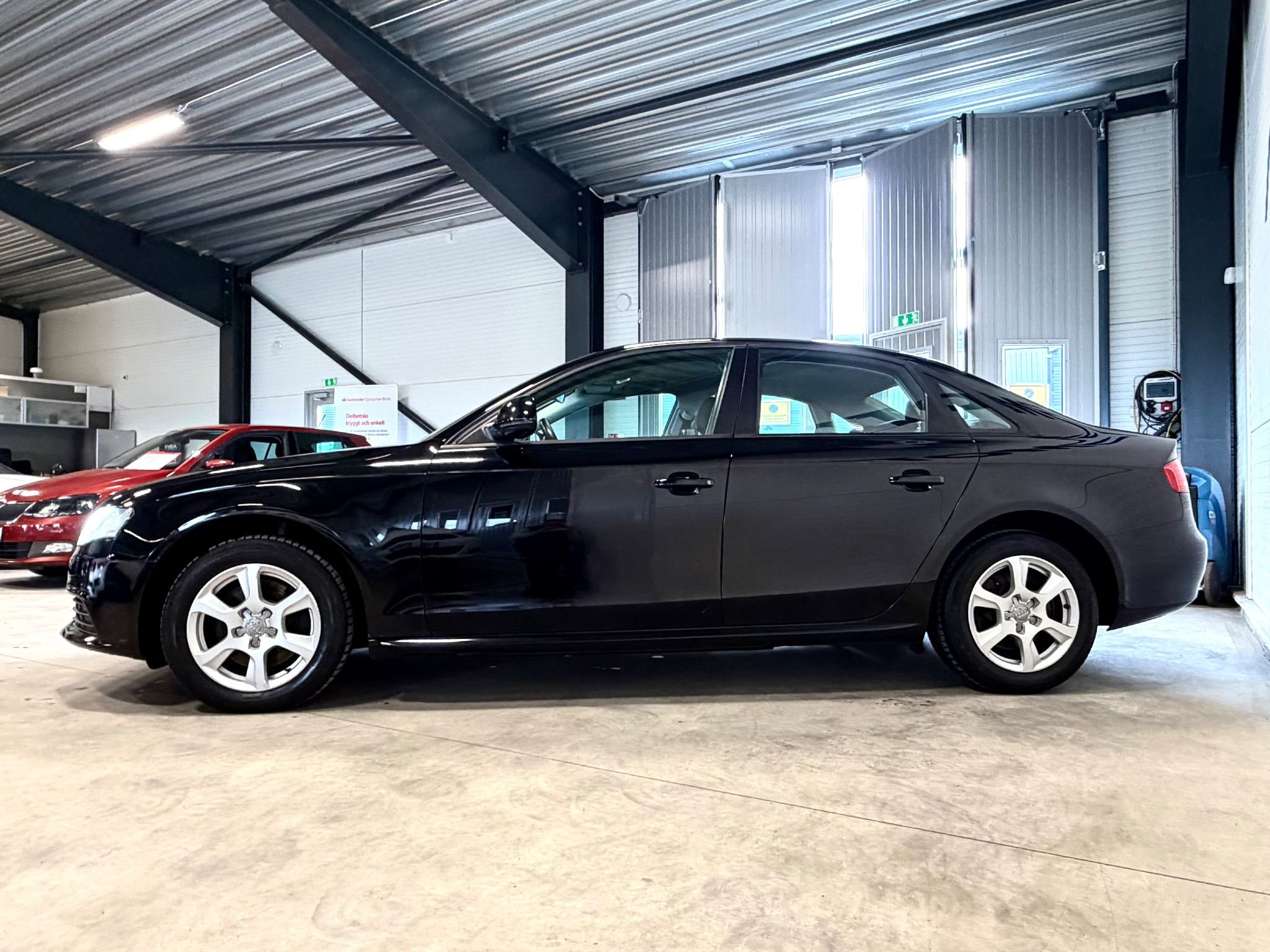 Audi A4 Sedan 2.0 TDI DPF Manuell, 143hk, 2009
