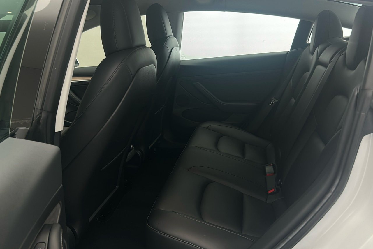 Tesla Model 3 Standard Range, 283hk, 2022