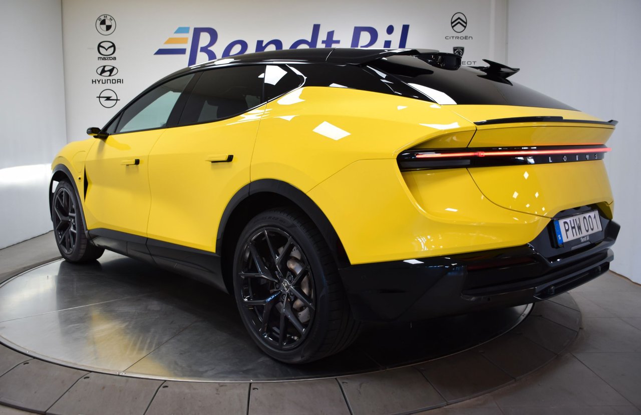 Lotus Eletre S, 612hk, 2023