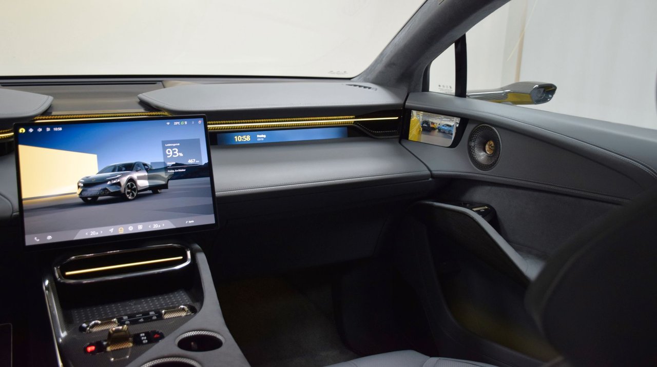 Lotus Eletre S, 612hk, 2023