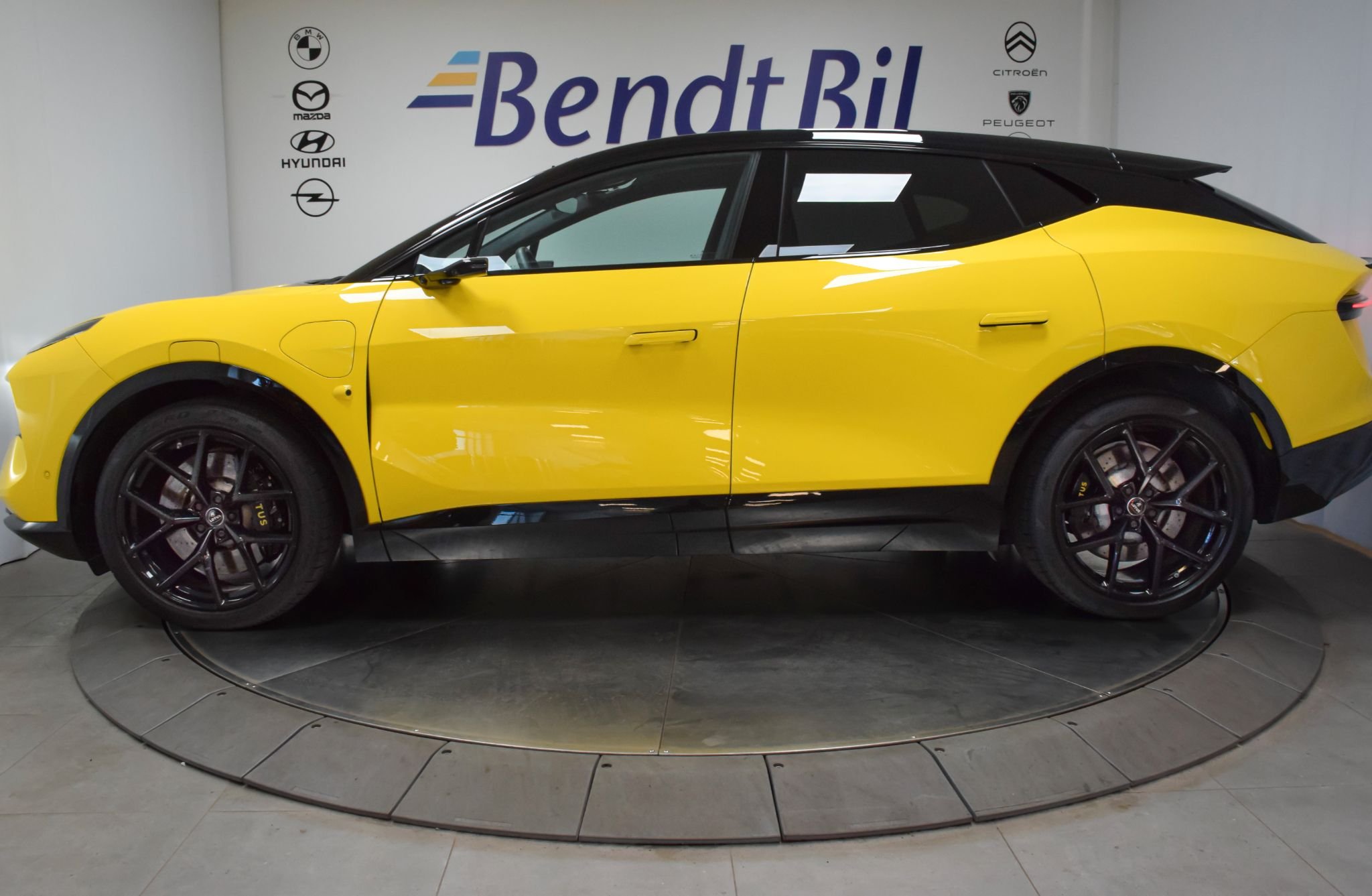 Lotus Eletre S, 612hk, 2023