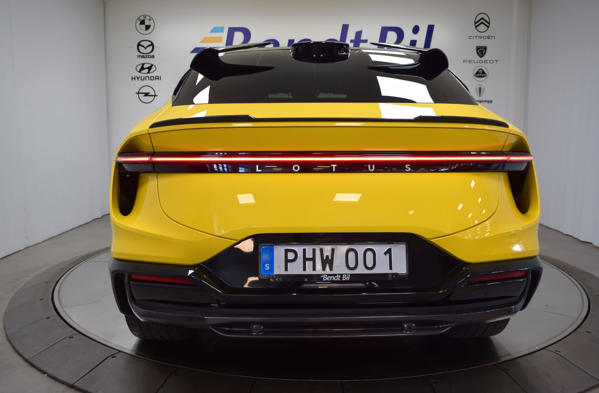 Lotus Eletre S, 612hk, 2023