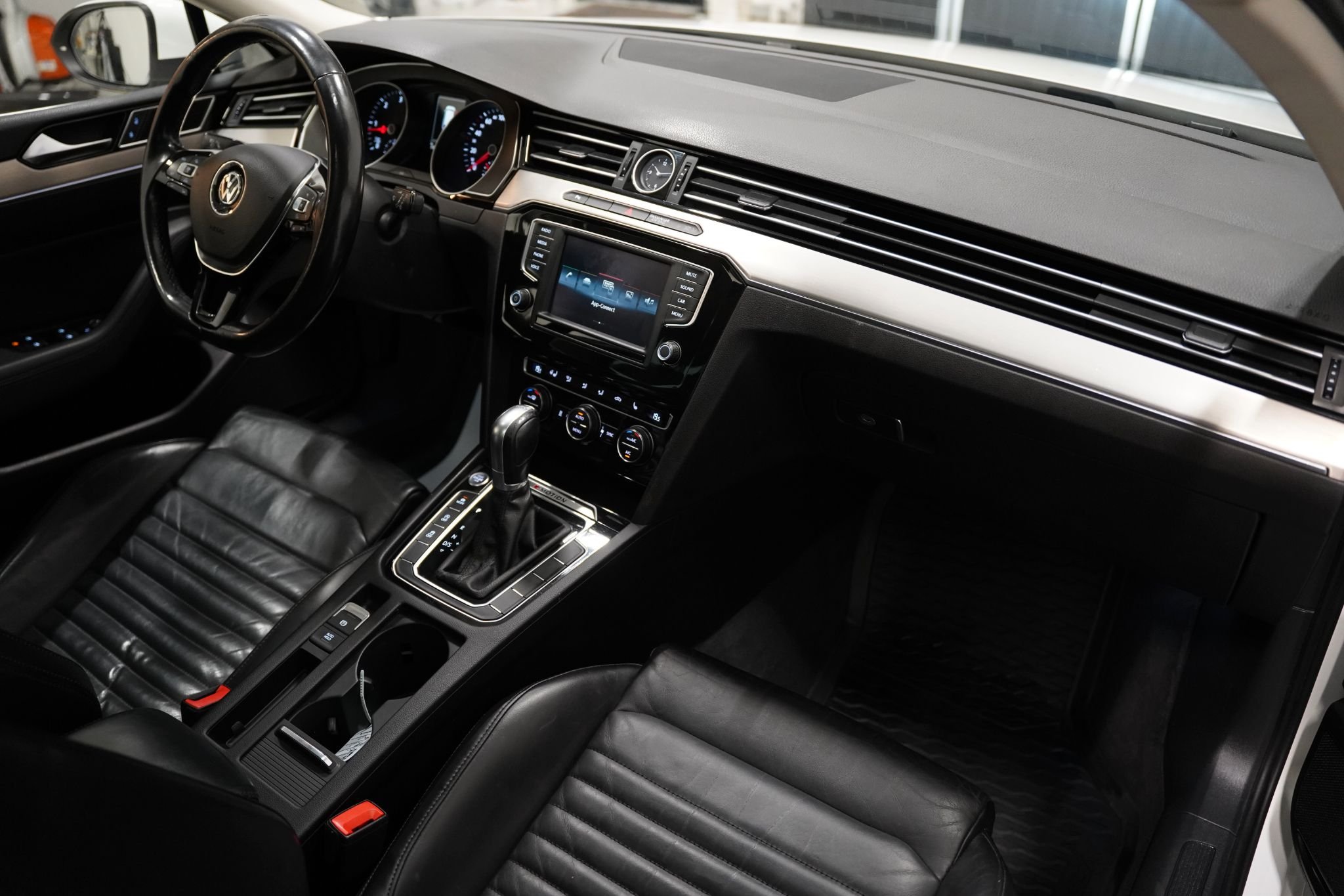 Volkswagen Passat Stasjonsvogn 2.0 TDI DPF SCR BMT 4Motion DSG sekvensiell, 6-trinn, 190ps, 2016