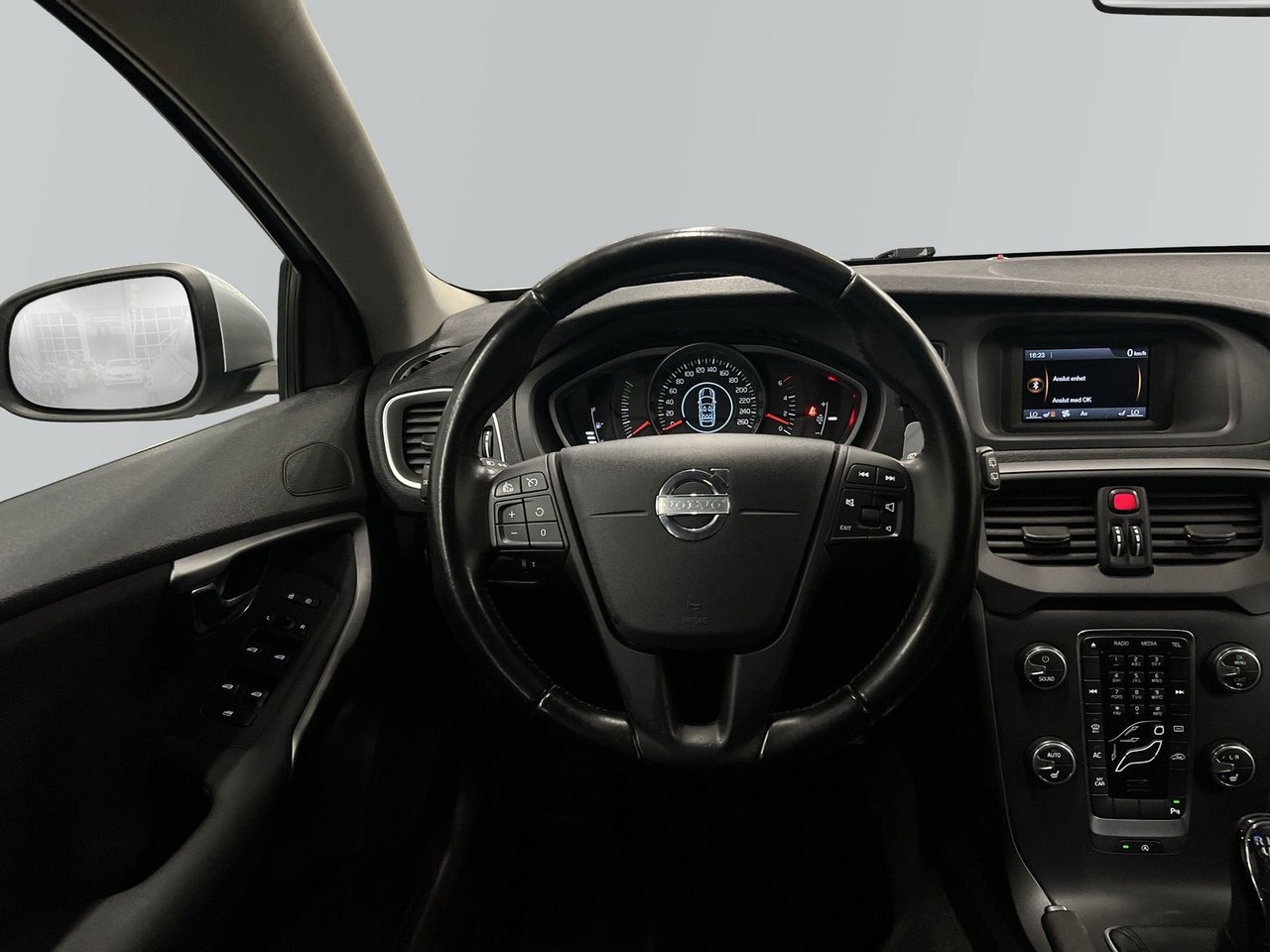 Volvo V40 D2 Manuell, 6-trinn, 115ps, 2015