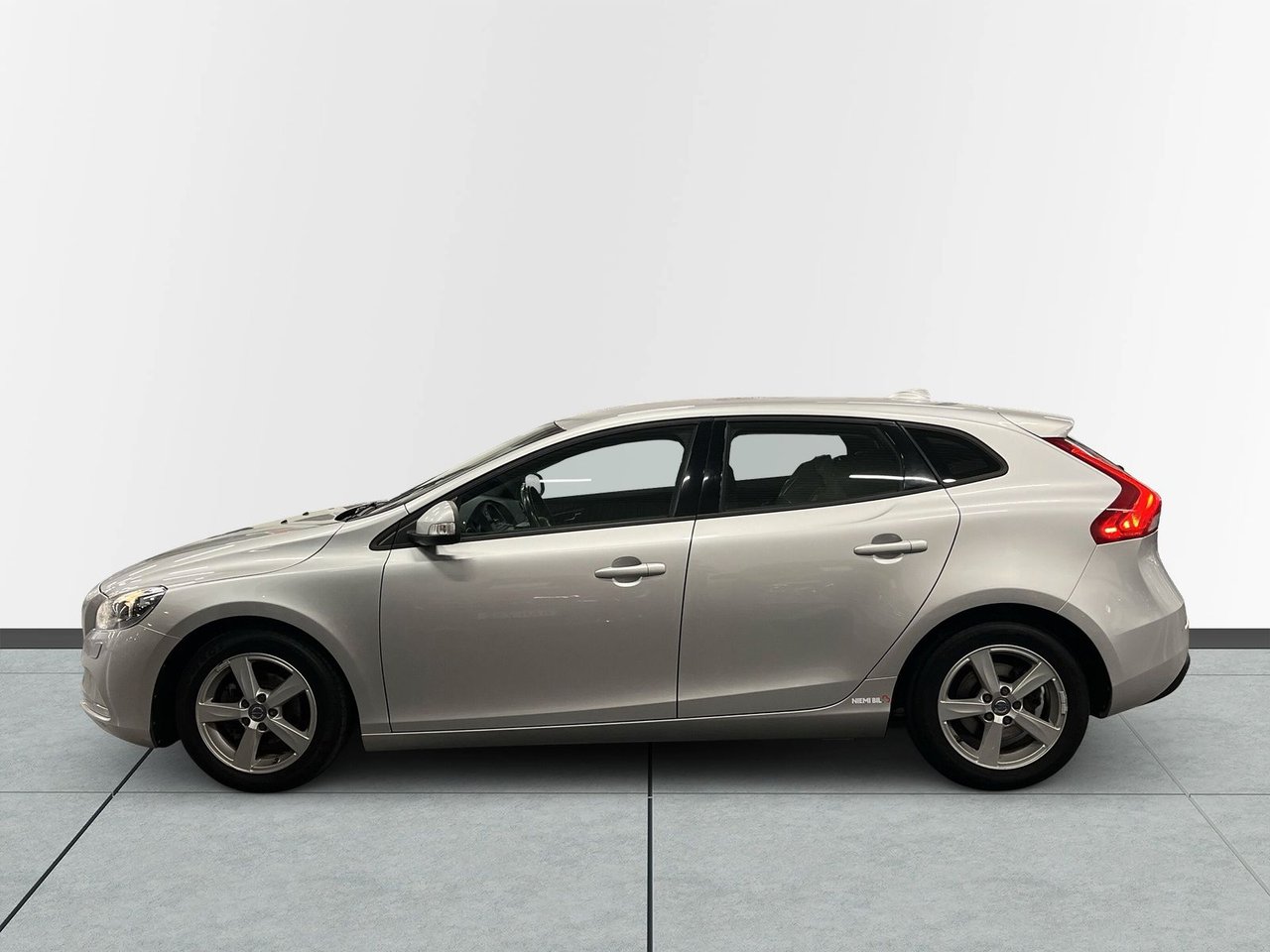 Volvo V40 D2 Manuell, 6-trinn, 115ps, 2015