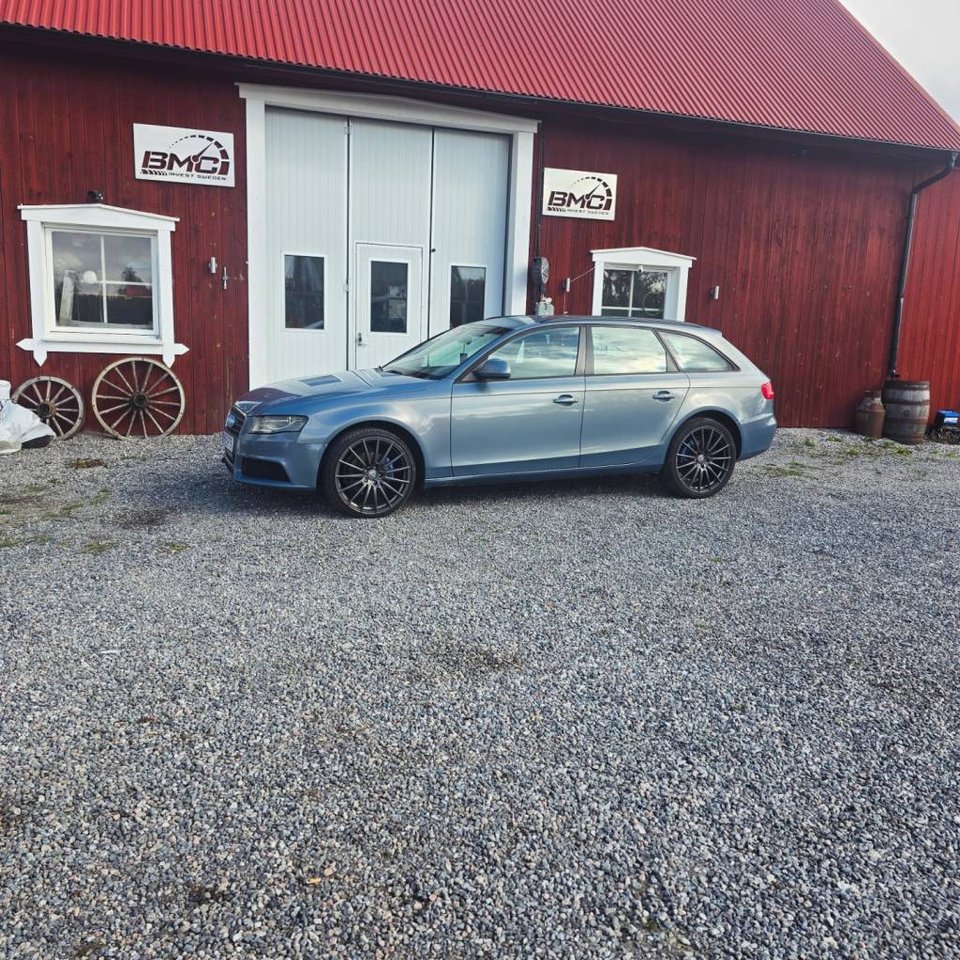 Audi A4 Avant B8 20" fälgar b...