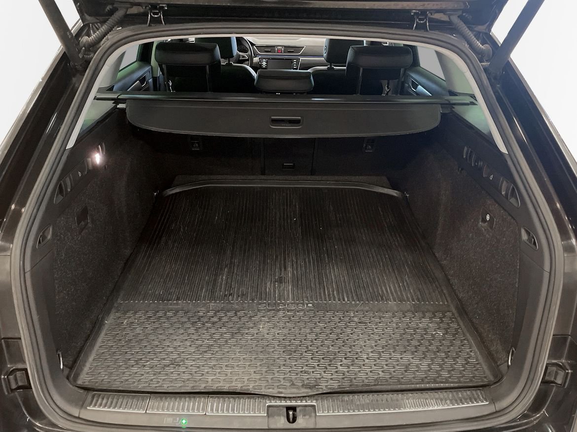 Škoda Superb Kombi 2.0 TDI 4x4 SCR DSG Sekventiell, 190hk, 2017