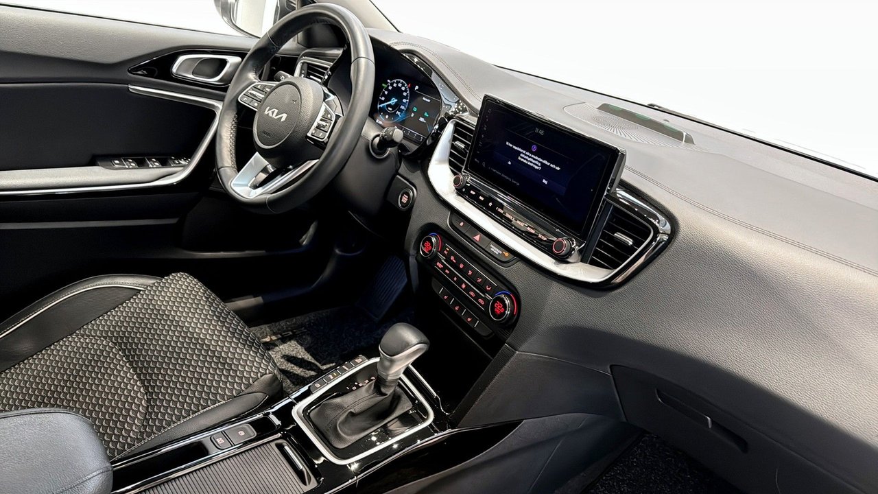 Kia XCeed Plug-in Hybrid DCT, 141hk, 2023