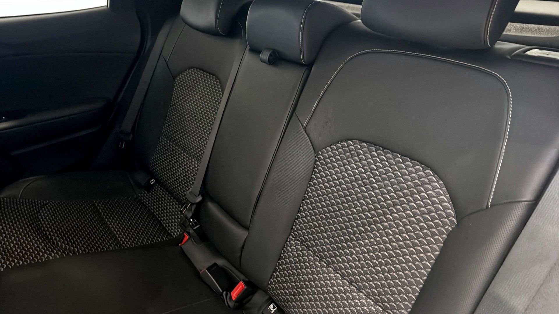 Kia XCeed Plug-in Hybrid DCT, 141hk, 2023